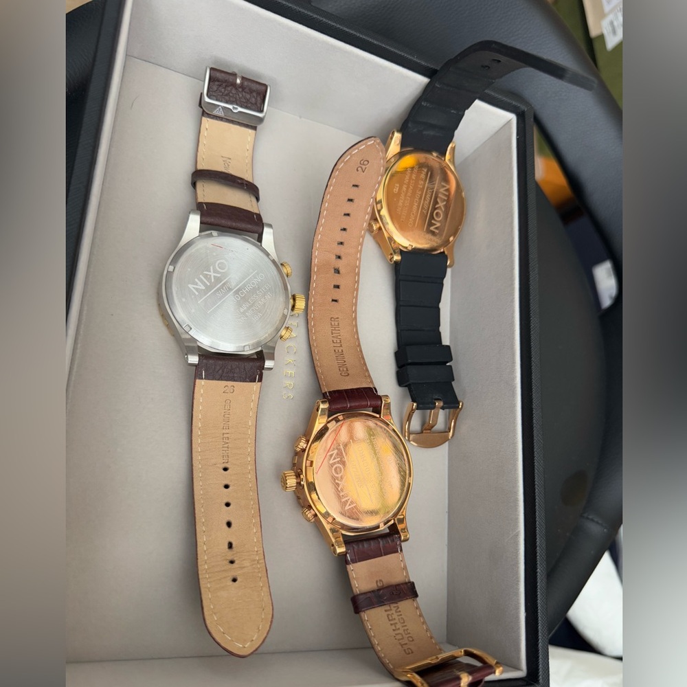 Lot of 4 Nixon 51-30 Watches* - Picture 4 of 4